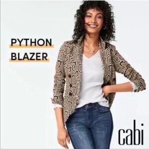 Cabi Blazer Women’s 
Python Snake Print
Double Breasted Jacket Size 0.